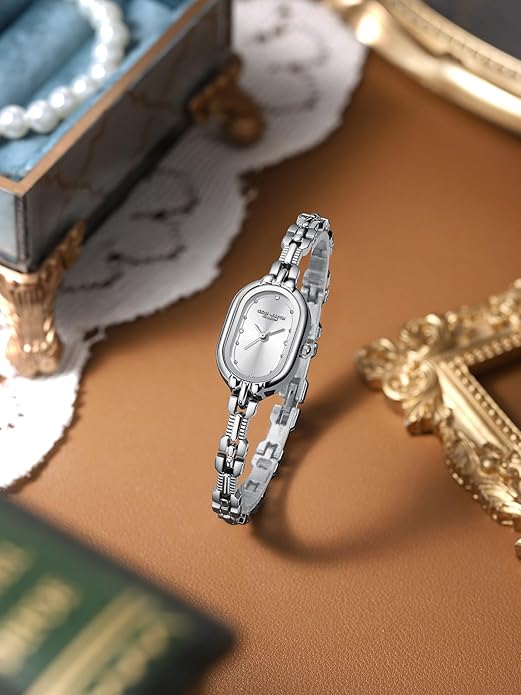 Vevina | Elegant Oval Timepiece