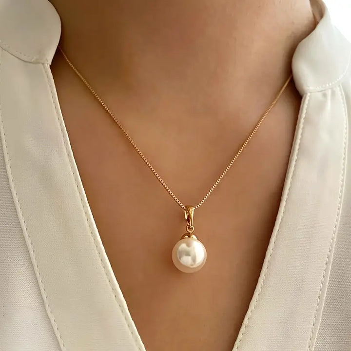 Leofwyn | Gold Pearl Drop Jewelry Set
