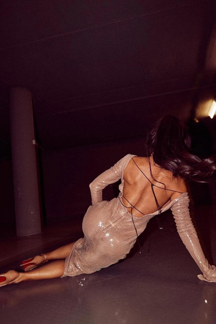 Serelith | Sequin Keyhole Maxi Dress