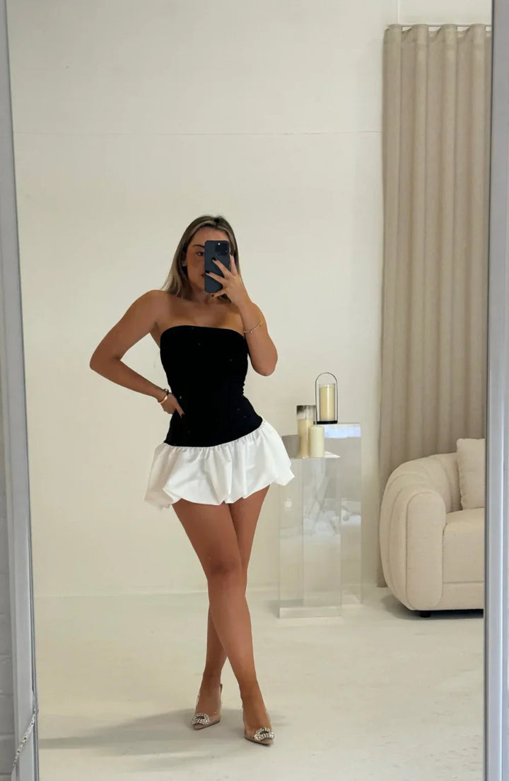 Brisella | Strapless Bubble Hem Dress