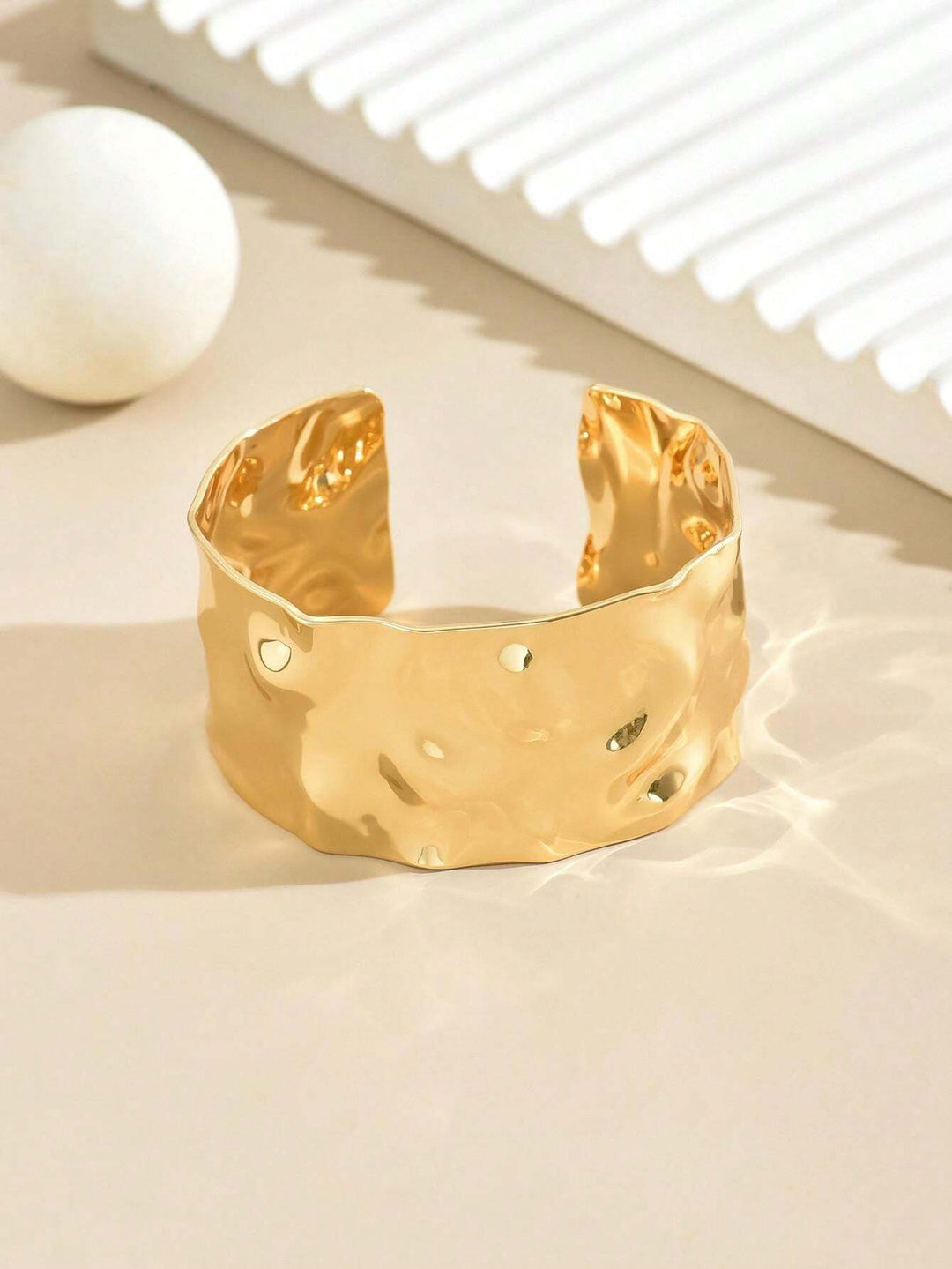 Agnessa | Hammered Cuff Bracelet