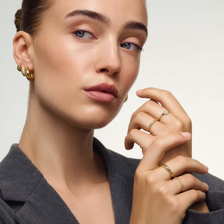 Zinovia | Classic Eternity Band