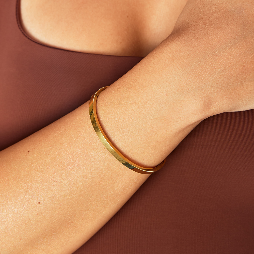 Eda | Elegant Gold Armlet