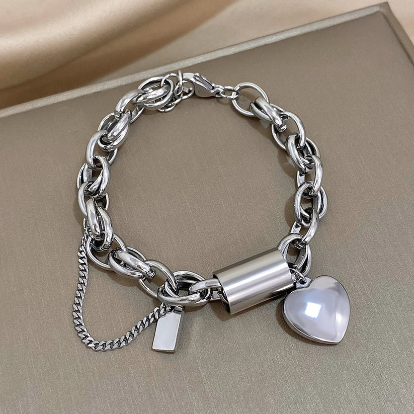 Danica | Gold Heart Charm Chain Bracelet