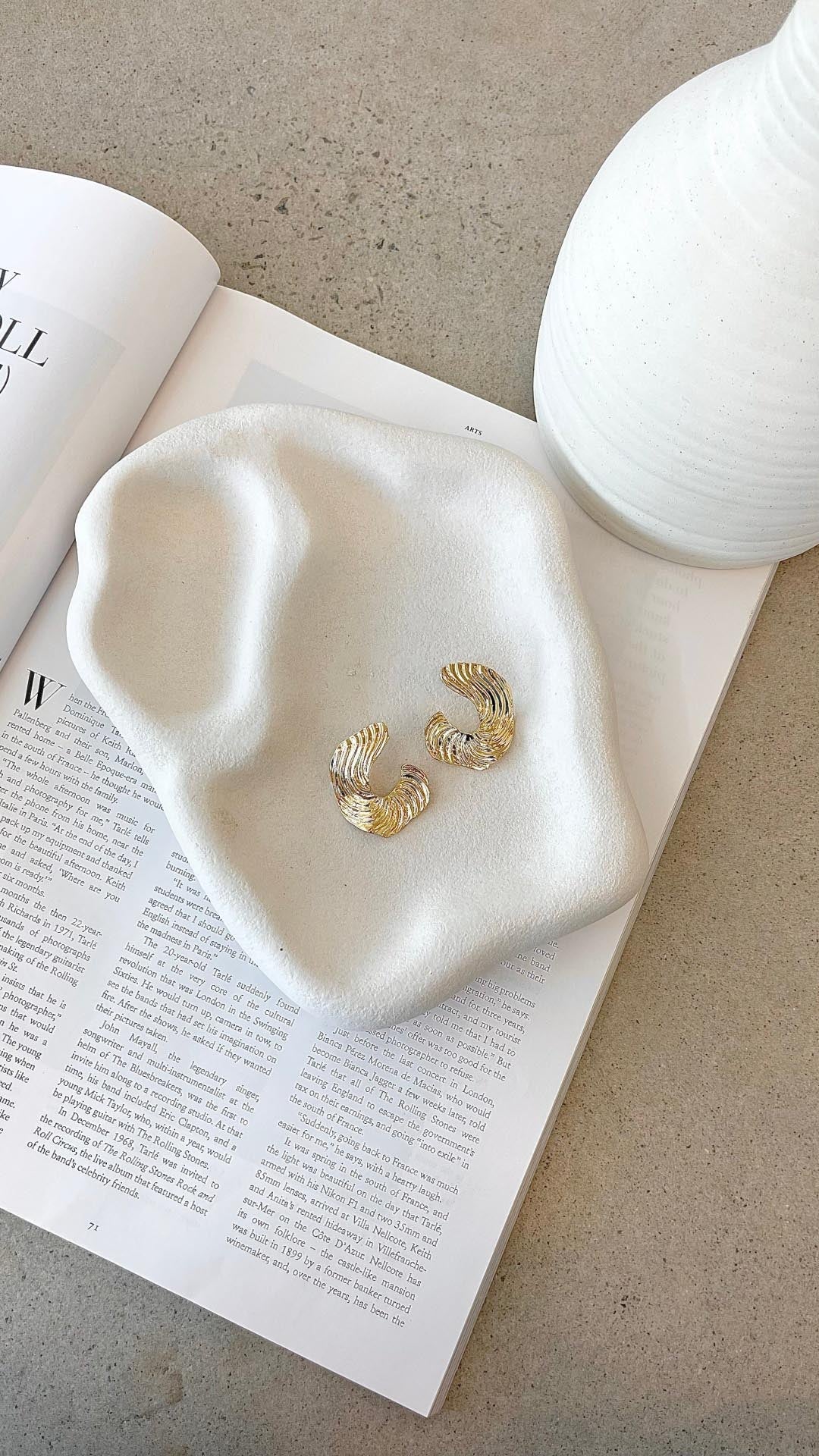 Selwine | Contemporary Gold Earrings