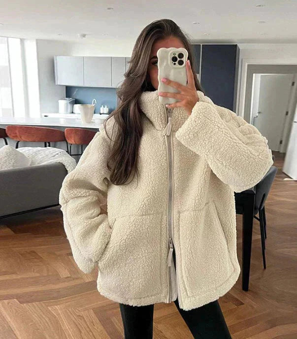 Viloria | Zip-Up Teddy Jacket