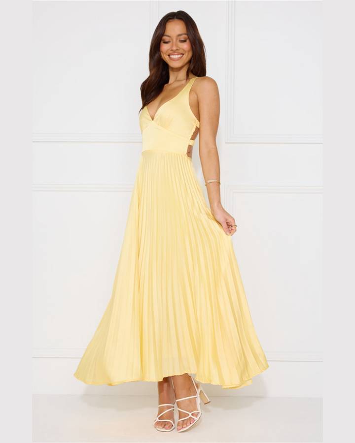Amelia | Chic Sunlit Gown