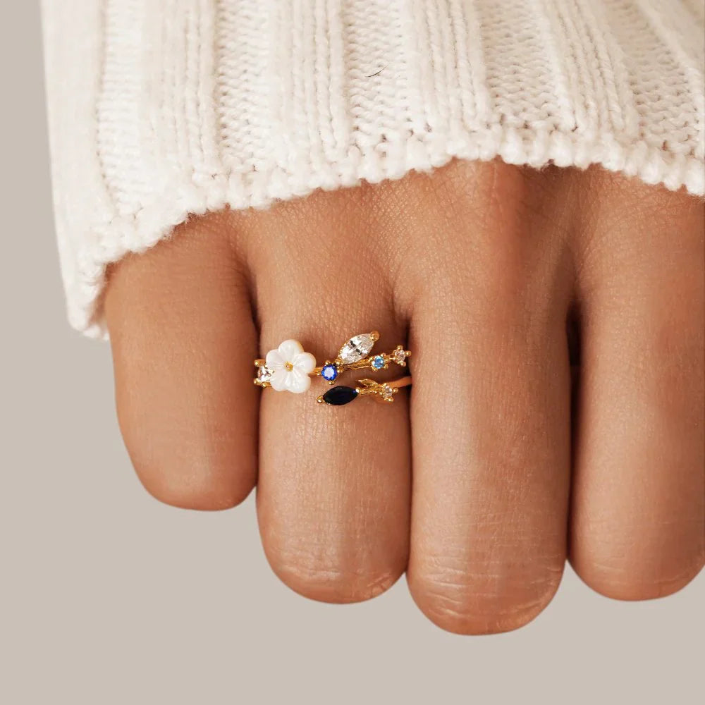 Gwenda | Gold Blossom Ring