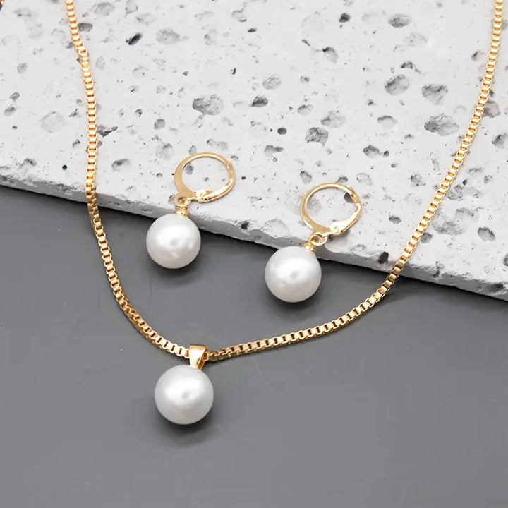 Leofwyn | Gold Pearl Drop Jewelry Set
