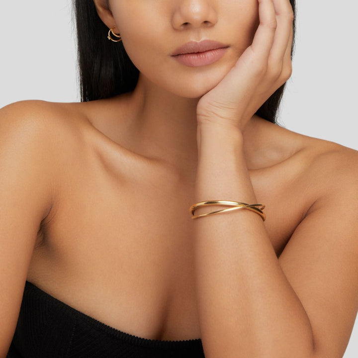 Amelinde | Crisscross Open Bangle