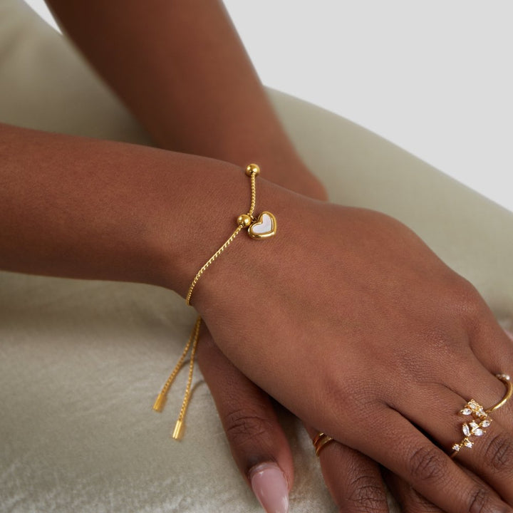 Winola | Heart Charm Bracelet